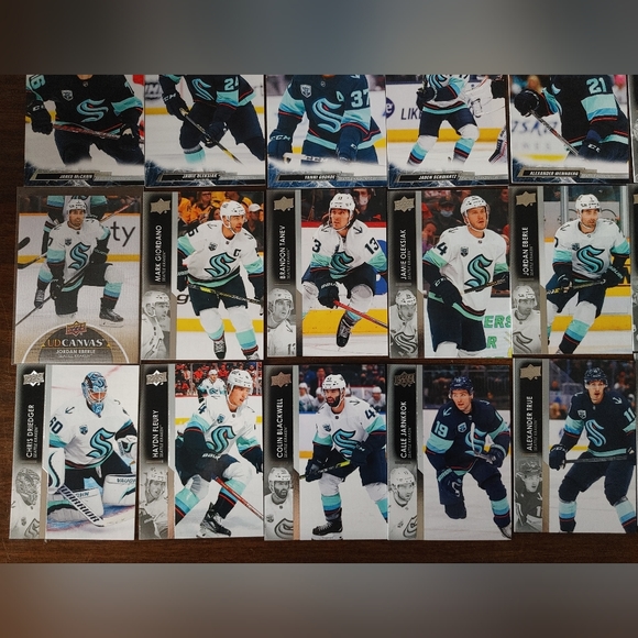 Seattle Kraken Upper Deck 26 Card Lot - Picture 5 of 5